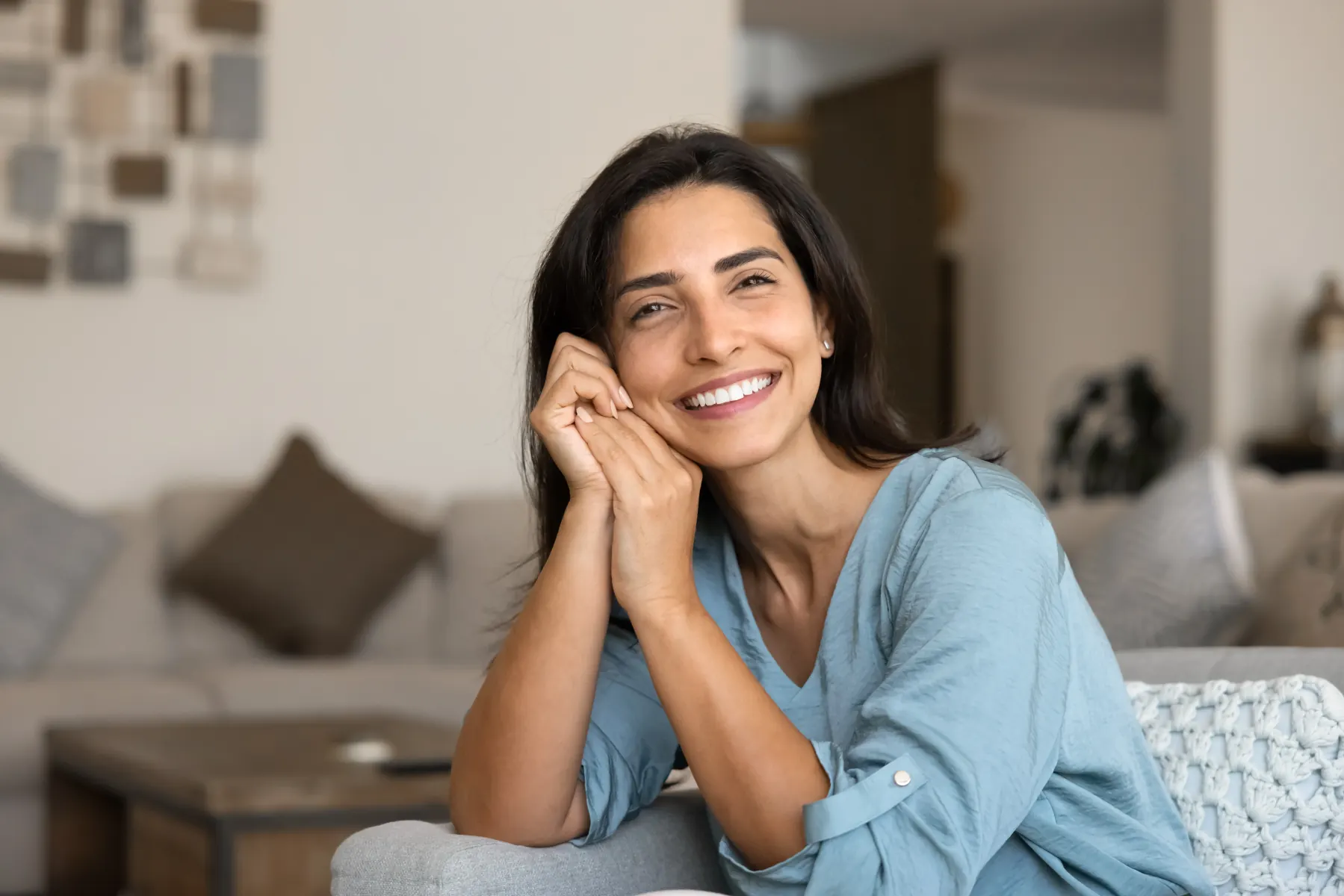 A confident smile after cosmetic veneer care
